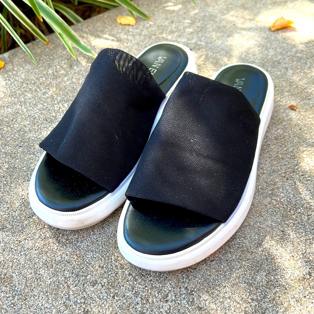 Vaneli black slides, size 8